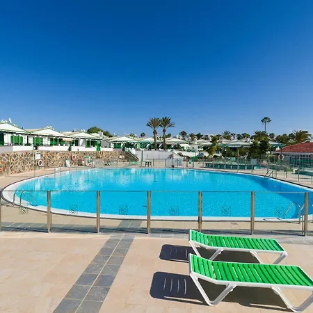 Homeforguest Bungalow Vista Golf Con Terraza Y Piscina * Маспаломас